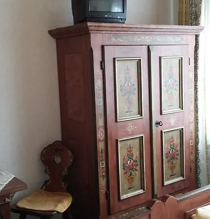 Haus Verena Bed & Breakfast *